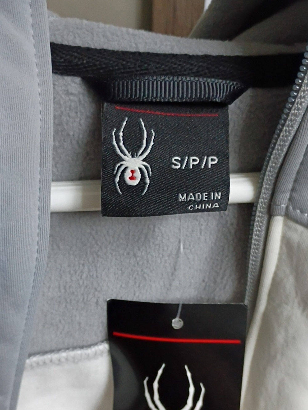 Spyder Women’s Gray & White Hooded Performance Jacket - Picture 3 of 4